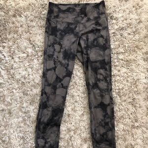 Athleta gray floral leggings